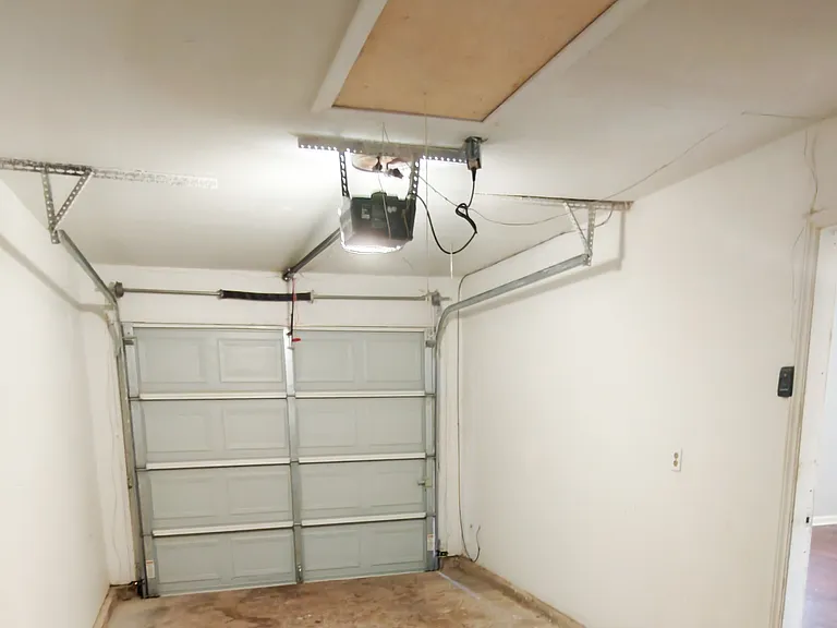 4249 Driscoll Dr — Photo 11