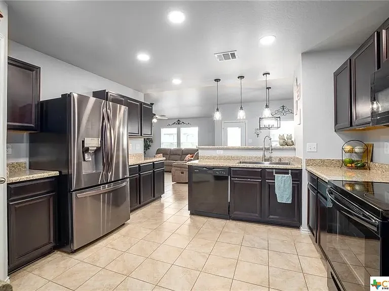 1528 Birmingham Dr — Photo 3