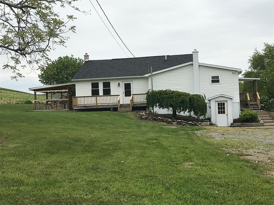 Driveway to house