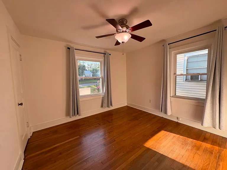 1608 Glendale Dr — Photo 7