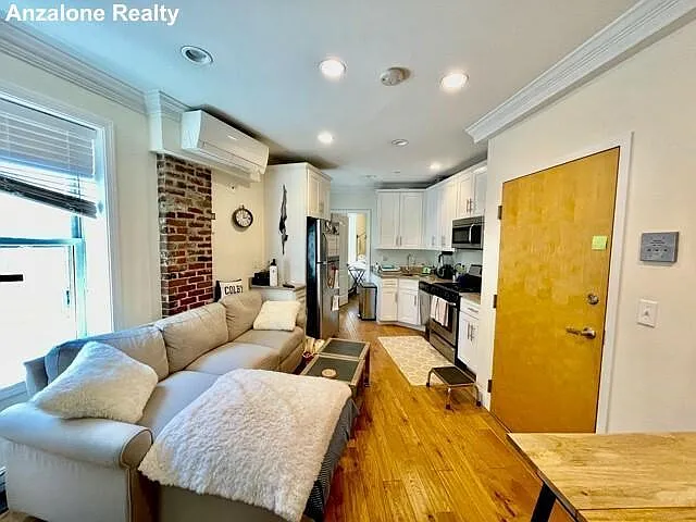 22 Moon St #3 — Photo 6