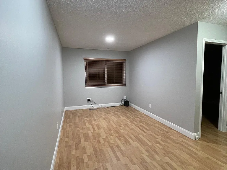 1373 Heritage Lndg — Photo 21