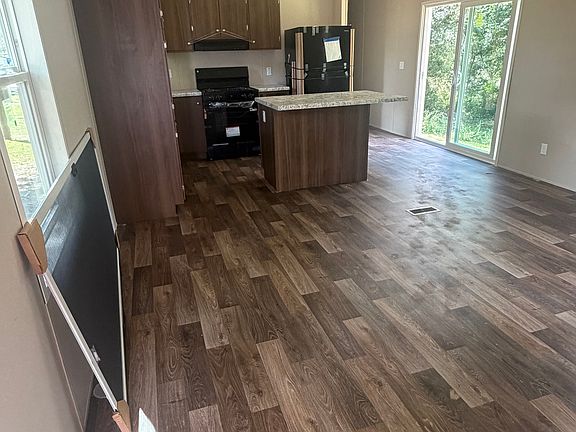2nd image of 600 Earnhardt Cir #630