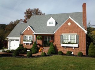 6515 Governor Gc Peery Hwy, Richlands, VA 24641