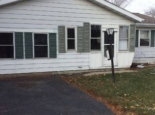 401 S State St, Franklin Grove, IL 61031