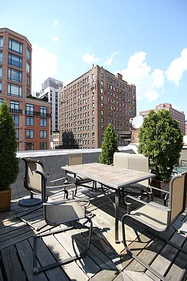 Rented by City Connections Realty | media 18