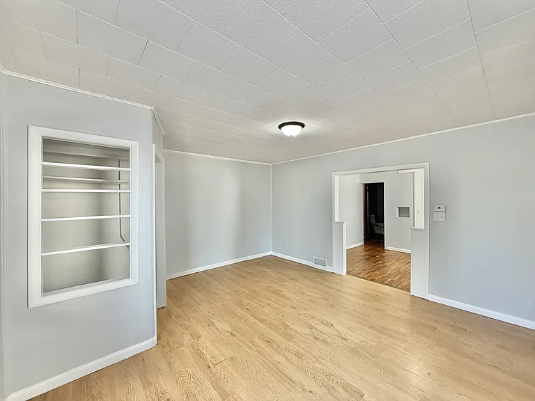 330 Lincoln St #1 — Photo 8