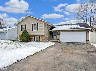 1472 Glen Hill Dr, Glendale Heights, IL 60139