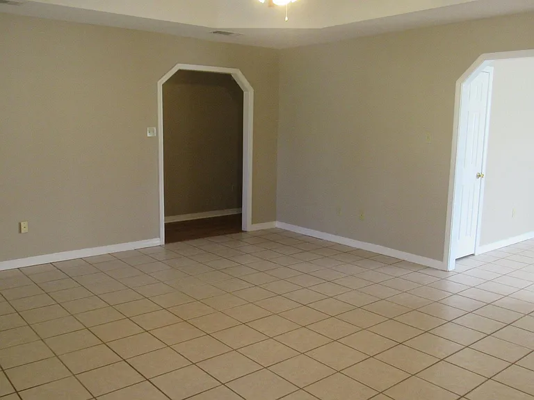 1700 Lake Mars Ave — Photo 4