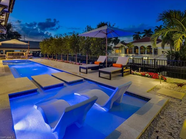 425 15th AVE S, NAPLES, FL 34102