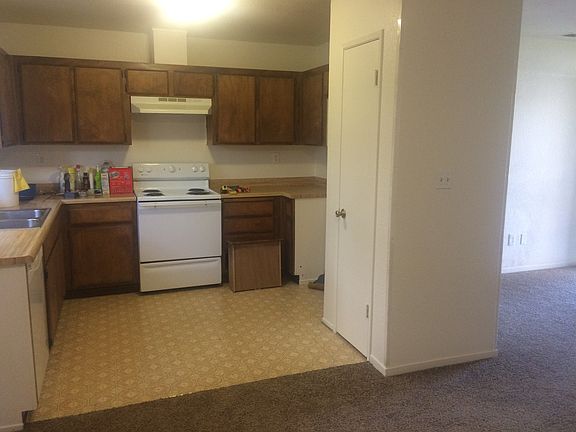 3rd image of 2225 Zinfandel Ct