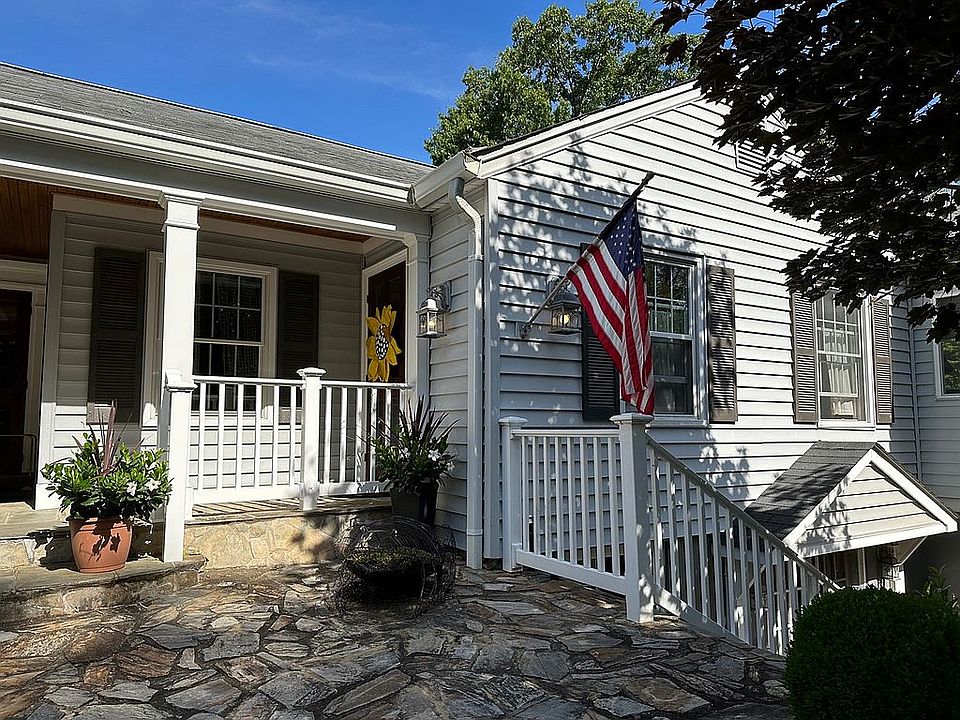 1st image of 4006 Lee Pl