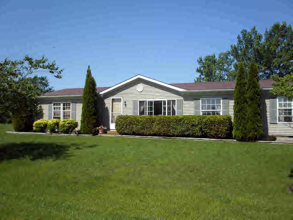 1st image of 108 Brooks Ct
