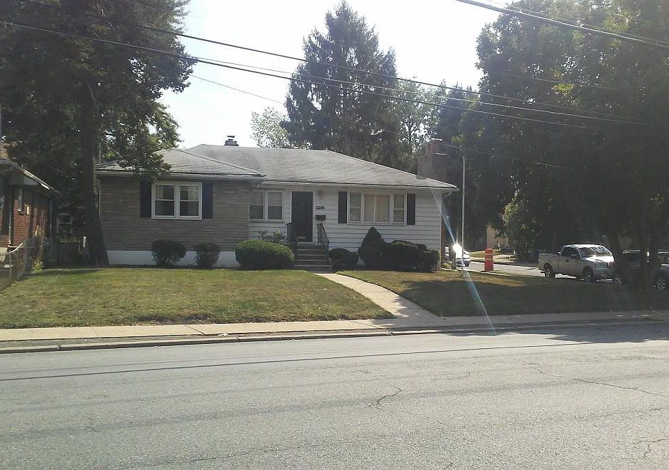 1st image of 2248 Victory Blvd #House