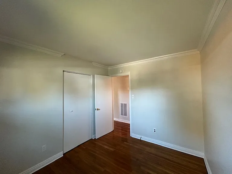 5305 Stokes Ln — Photo 10
