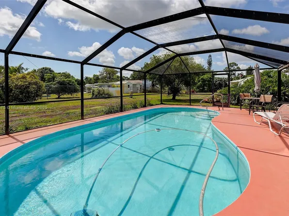 779 SW Ravenswood Ln, Port Saint Lucie, FL 34983