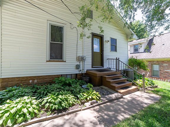 4th image of 2711 Austin Ave