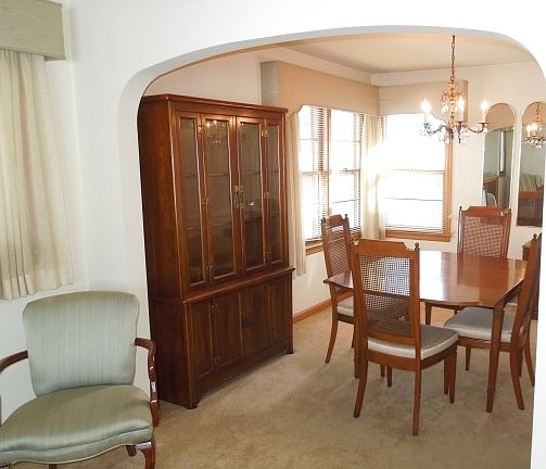 5th image of 498 Highland Ct