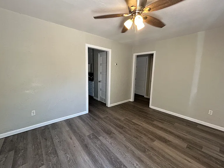 508 Lefors St — Photo 2
