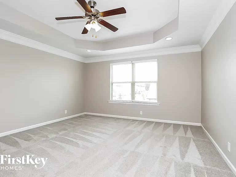3241 Mapleside Ln — Photo 7