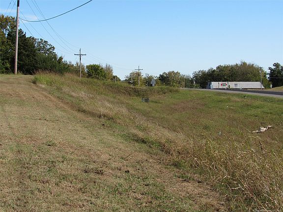 3rd image of E State Highway 31