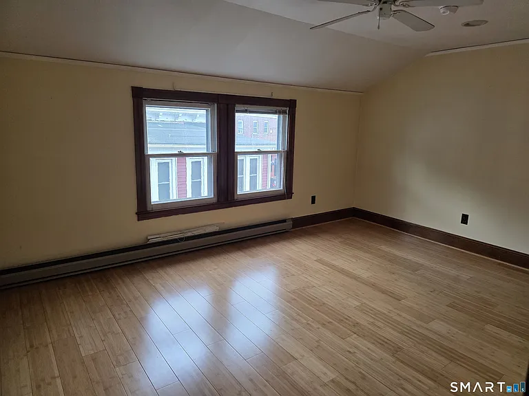 16 Tilley St #3 — Photo 6