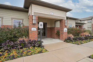 Hutchins Gateway Apartments — Photo 2