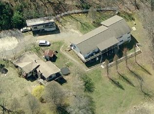 93 Outback Country Knl, Franklin, NC 28734