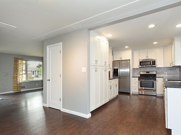 5th image of 5995 Garland St