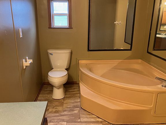 4th image of 447 W Skyline Dr #204