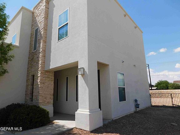3rd image of 13025 Birdsview Cir