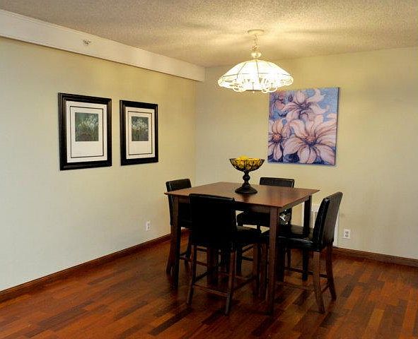 1st image of 332 Philip Dr APT 307