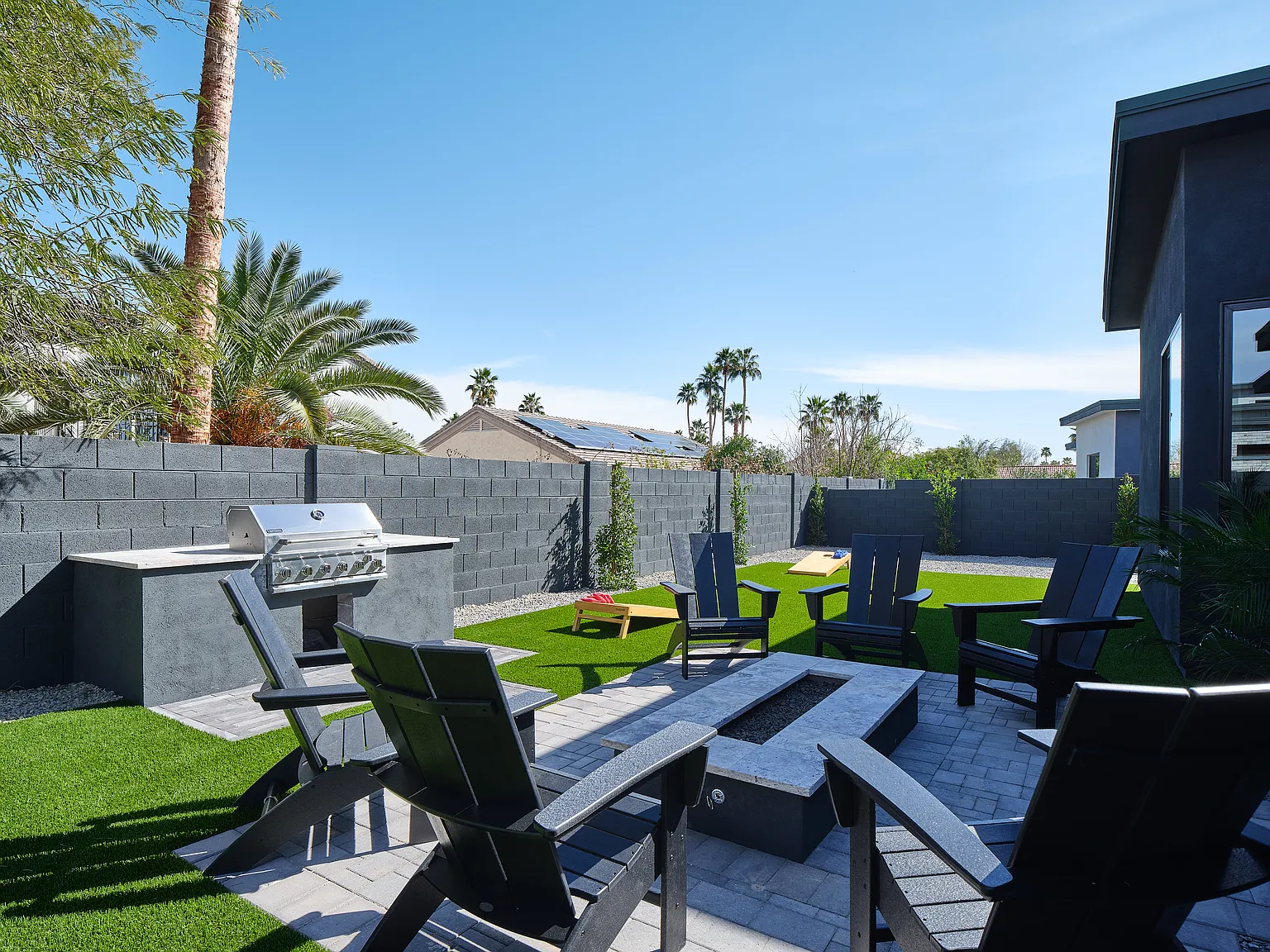 5 bed, 4.5 bath, 4500 sqft, $14,495 — Photo 4