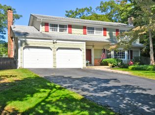 56 Liso Dr, Mount Sinai, NY 11766