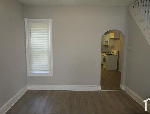 3rd image of 4436 N Chadwick St