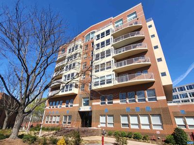 250 W Main St APT 602, Charlottesville, VA, 22902
