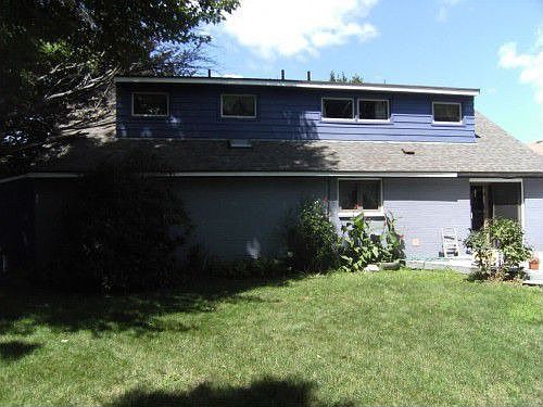 2nd image of 2672 Manitoba Ct NE