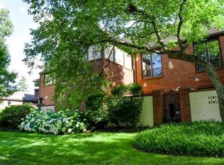 1291 La Rochelle Dr, Columbus, OH 43221