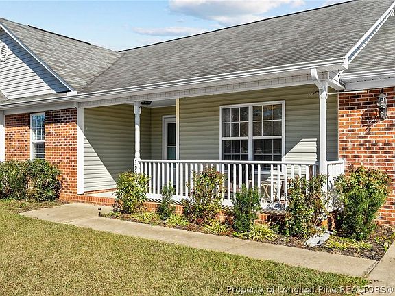 4th image of 396 Eastfield Dr