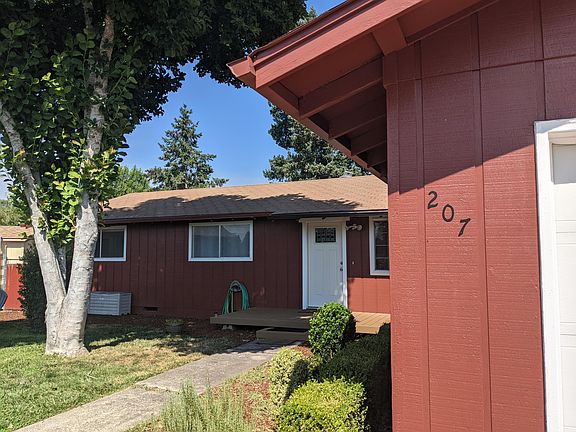 2nd image of 207 Rachel Dr
