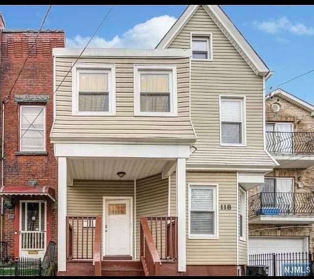 1st image of 118 S 11th St #2
