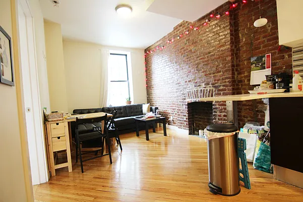 Rented by U2Apartment LLC | media 13