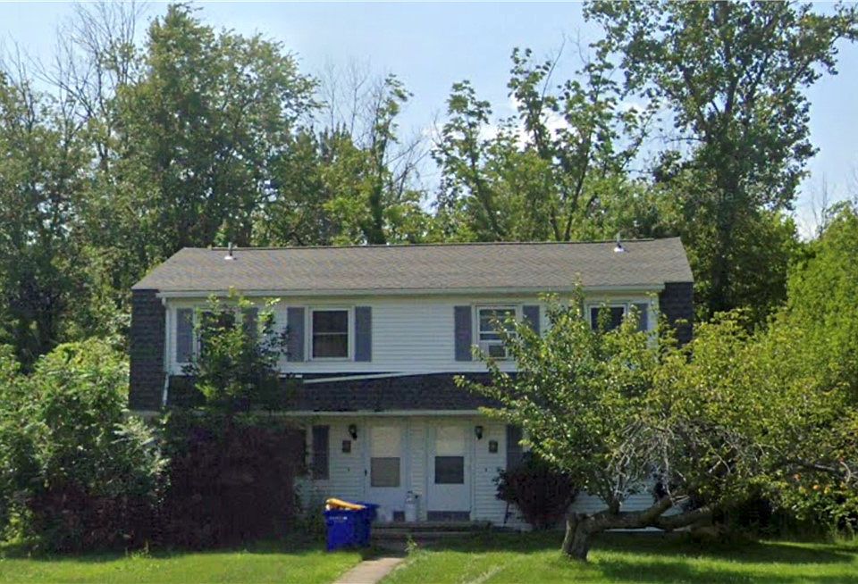 1st image of 42-44 Rose Cir