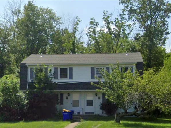 42-44 Rose Cir, Hamlin, NY 14464