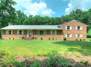12192 Cedar Ln, Ashland, VA 23005