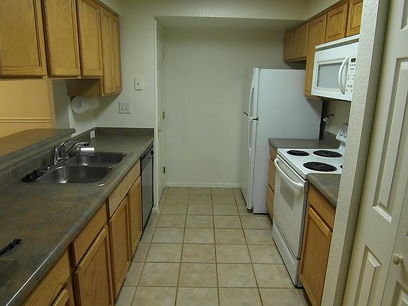 5th image of 2551 24th St Unit 1