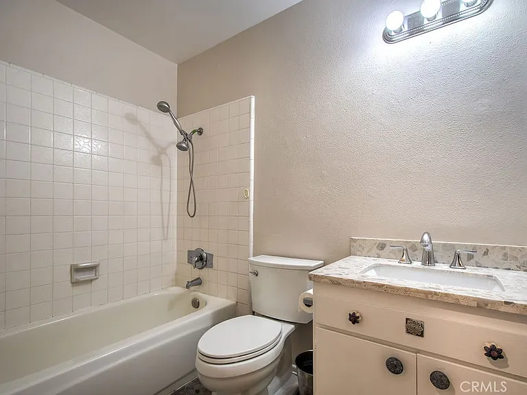 17252 Citron — Photo 46
