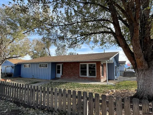 680 N 19th St, Canon City, CO 81212