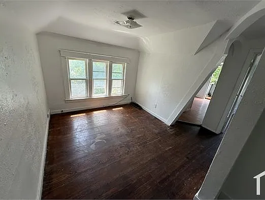 603 S Elm St #2 — Photo 5