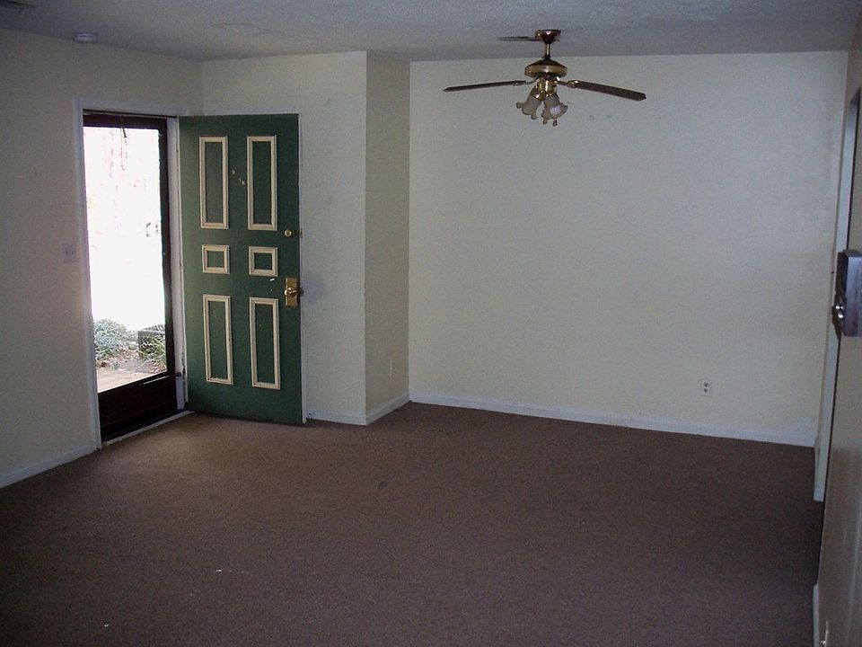 2nd image of 921 Springfield Rd APT K